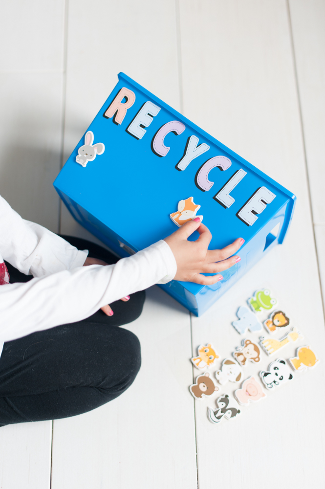 kids recycling bin craft